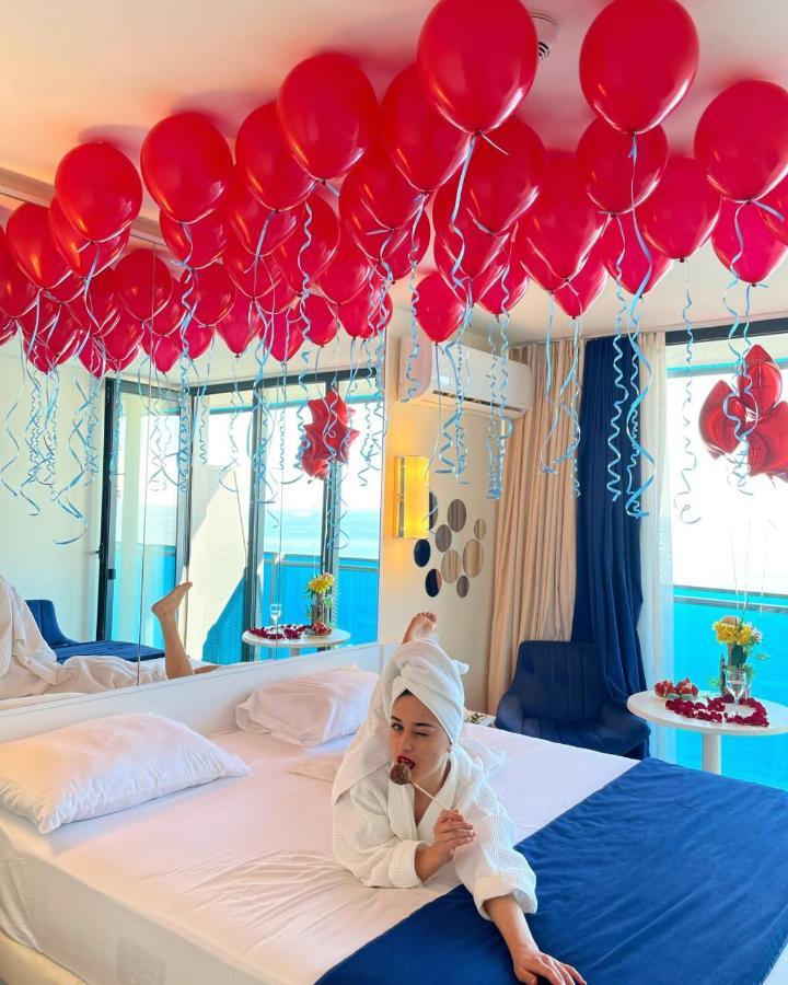 Orbi City Aparthotel Батуми Экстерьер фото