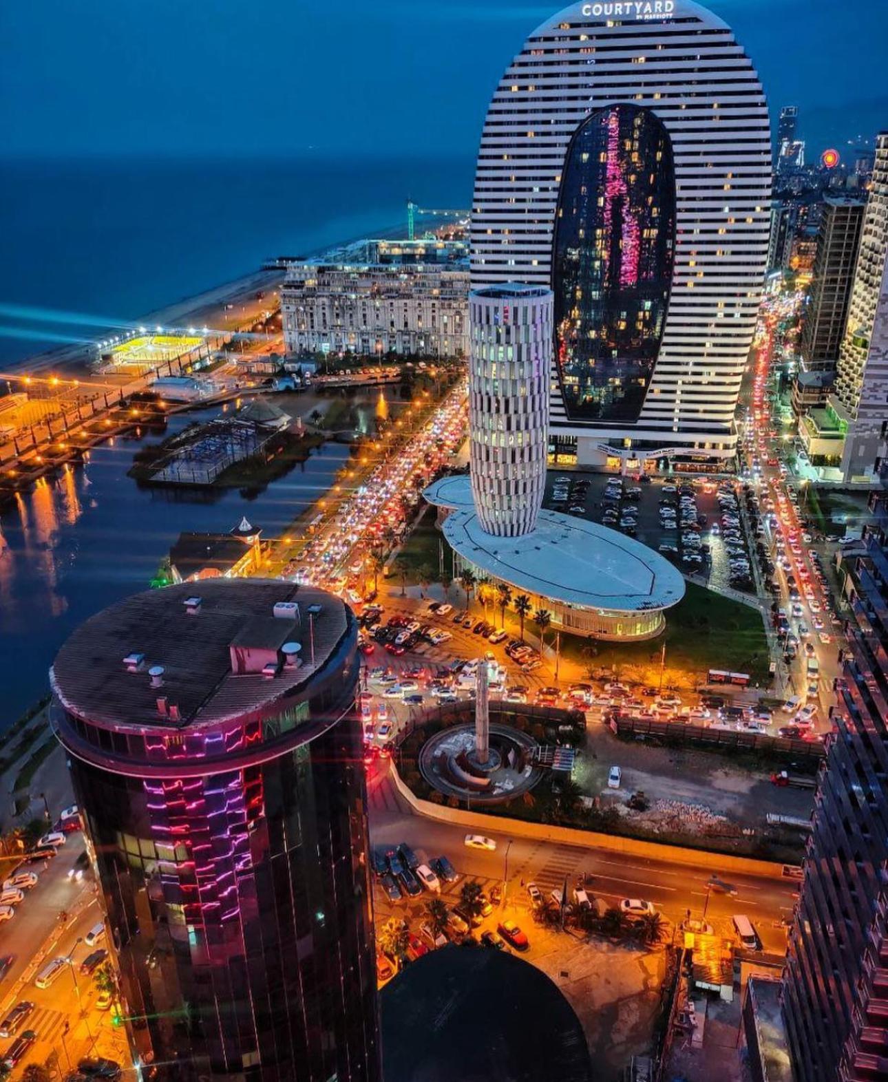 Orbi City Aparthotel Батуми Экстерьер фото
